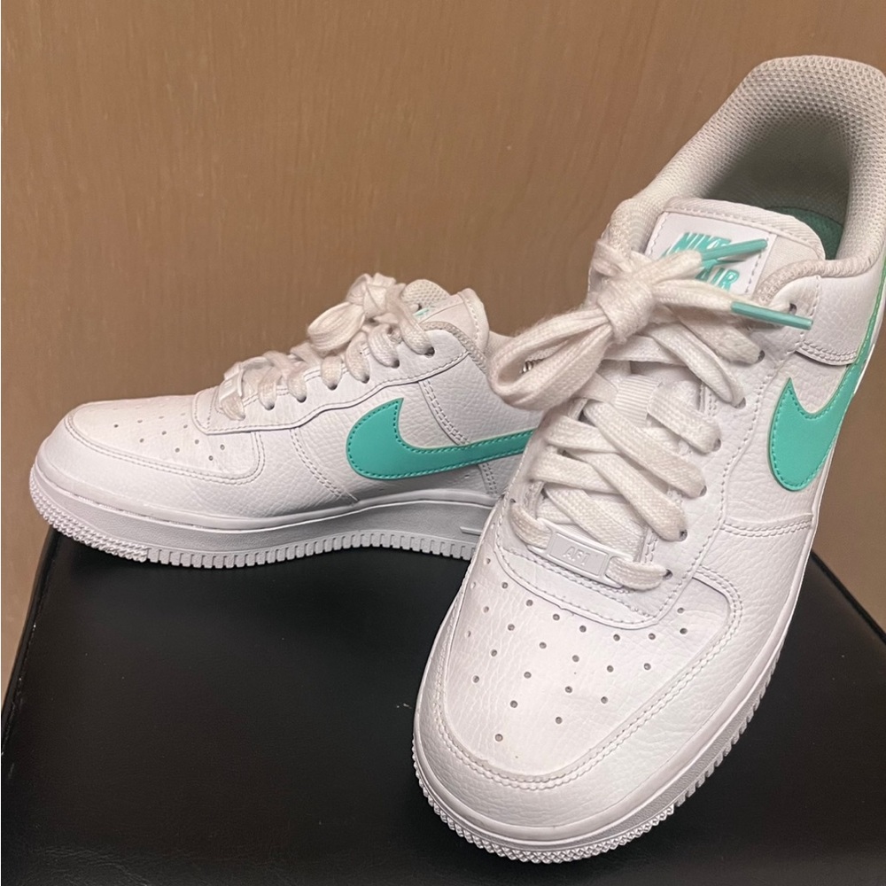 Nike Air Force 1